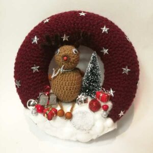 Kvačkan adventni venček za na vrata z jelenčkom